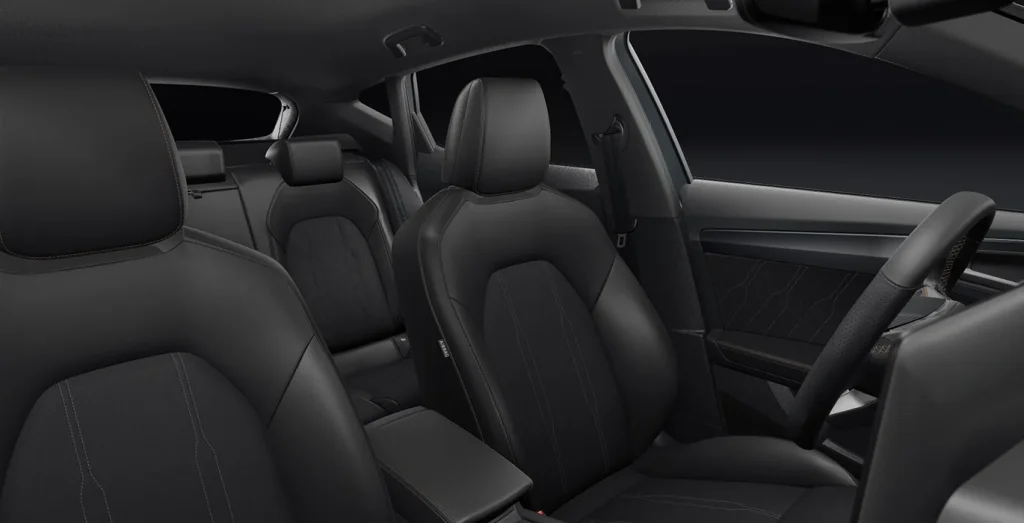 Interior del Cupra Formentor 1.5 TSI 150cv con asientos de diseño deportivo