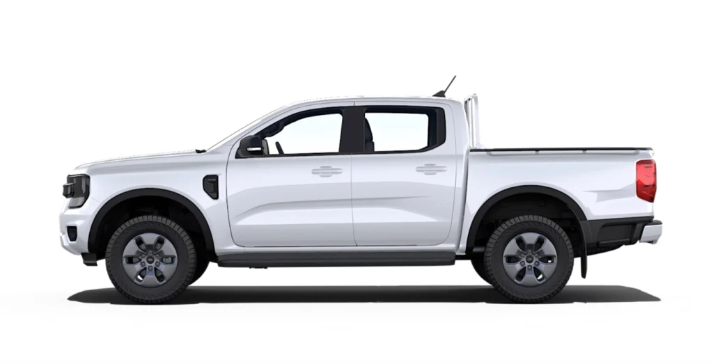 Vista lateral del Ford Ranger XLT Doble Cabina 2.3 PHEV 280 CV automático