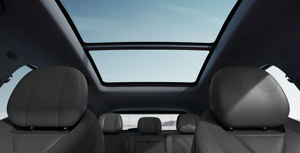 Asientos traseros del OMODA 9 Premium con espacio para pasajeros