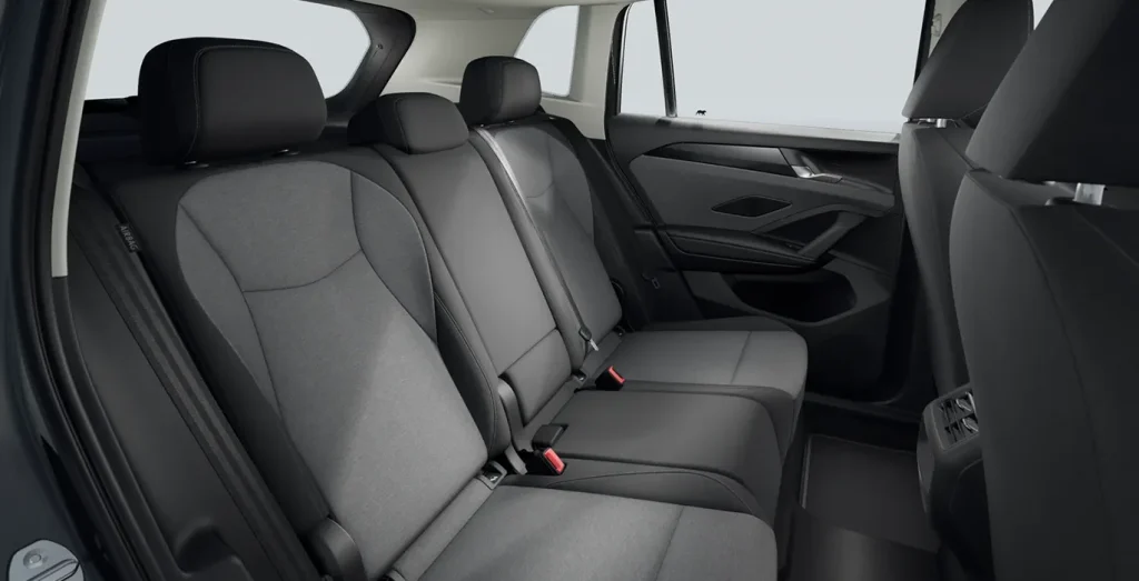 Volkswagen-Tiguan-1.5-eTSI-DSG-interior-trasera