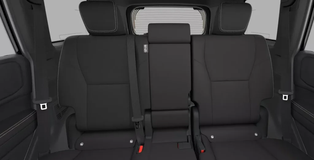 Toyota-Land-Cruiser-250-Hybrid-48V-VX-interior-trasera.webp