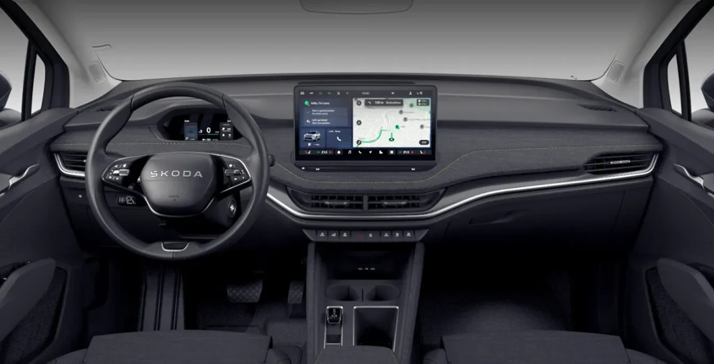 Interior delantero Skoda Elroq 150kW 204CV