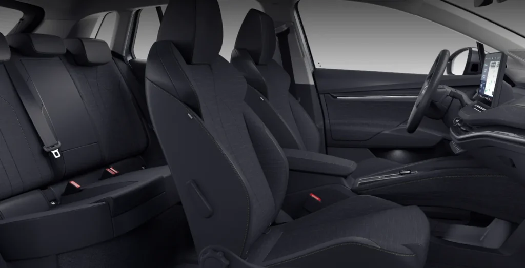 Interior trasero Skoda Elroq 150kW 204CV