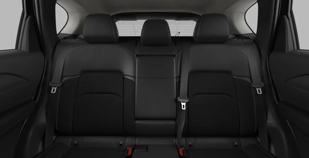 Interior trasero del Mazda CX-5 2.5 Sky MHEV 141CV Exclusive Line