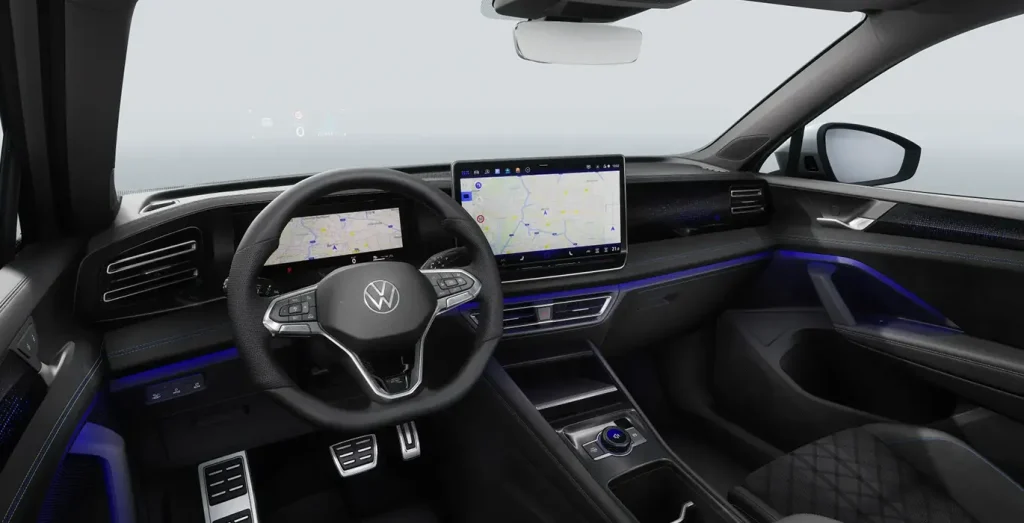 Volkswagen Tiguan R-Line eTSI interior asientos delanteros