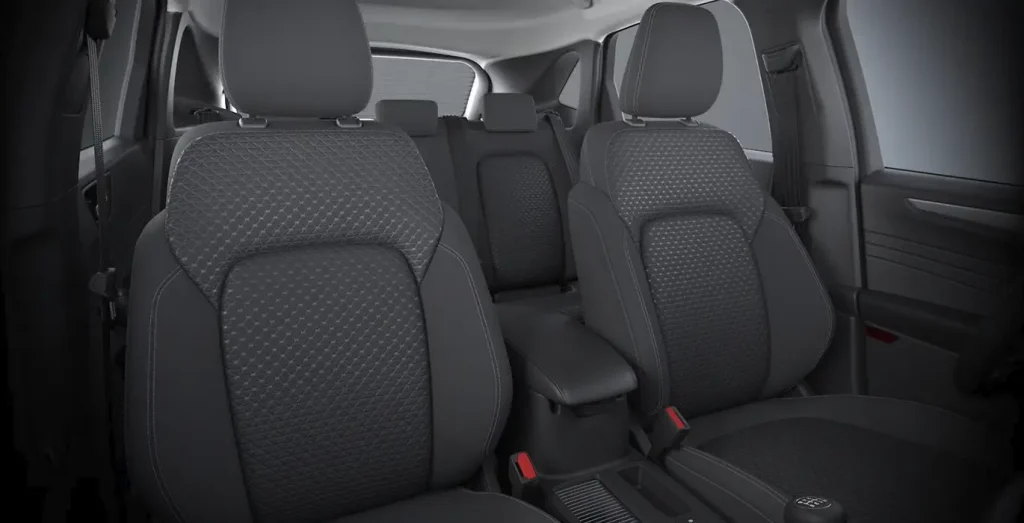 Ford Kuga Titanium 1.5 EcoBoost 150CV, interior zona trasera del vehículo