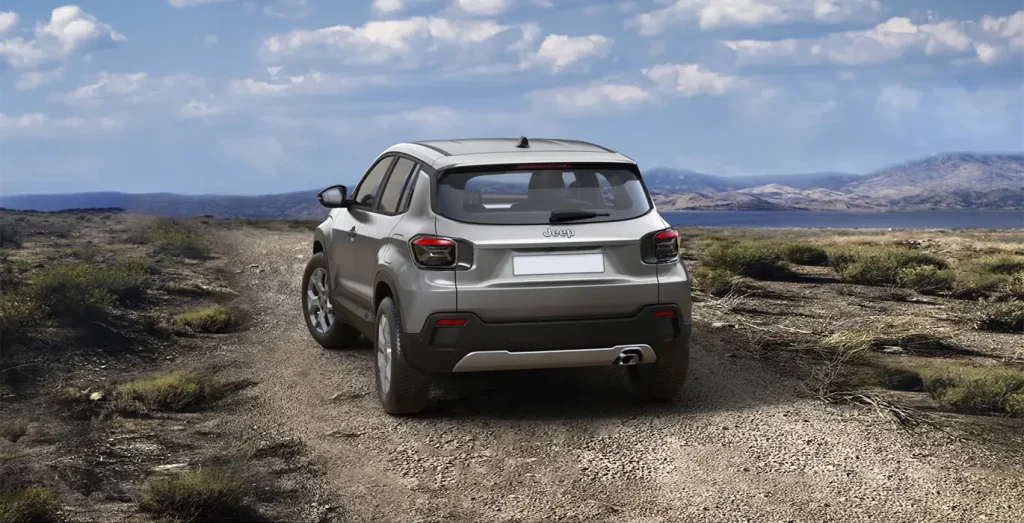 Jeep Avenger E-Hybrid Altitude gris vista trasera