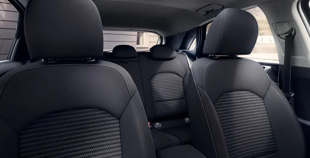 Kia Sportage 1.6 CRDi MHEV Business interior asientos traseros