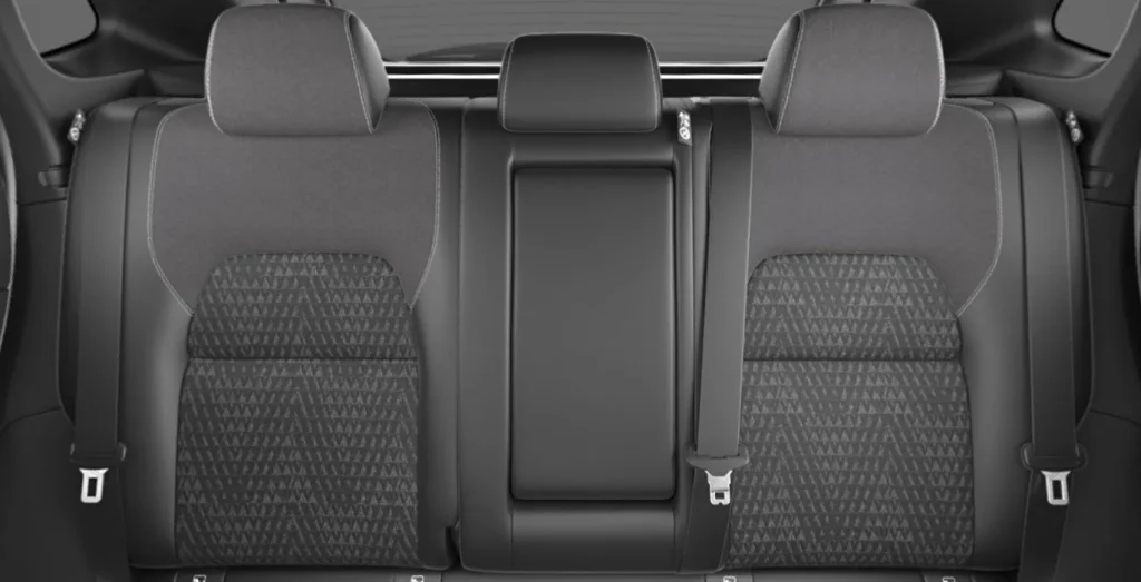 Interior trasero del Nissan Qashqai N-Connecta DIG-T