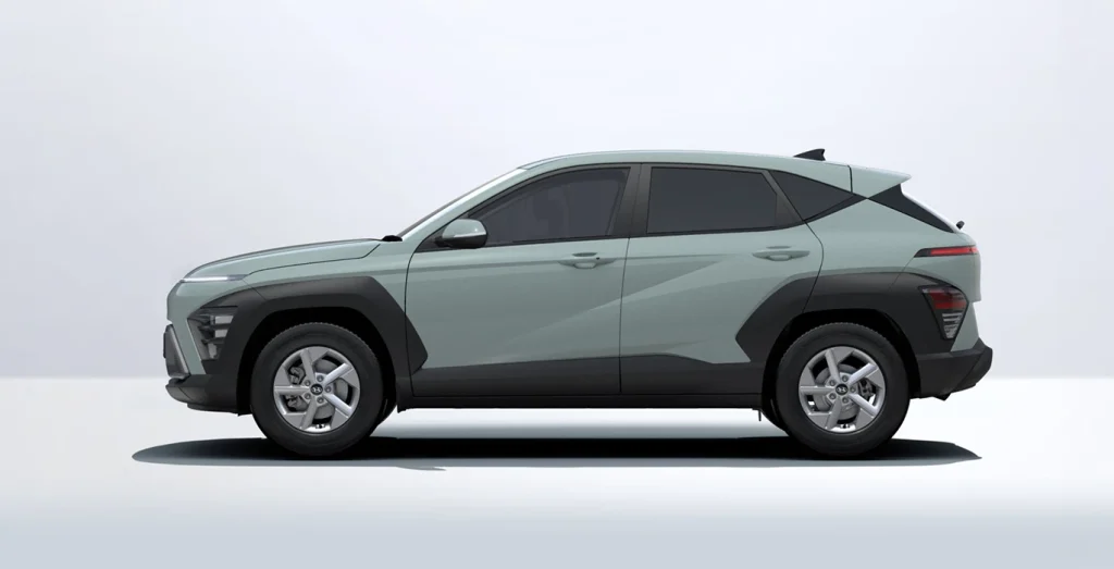 Hyundai-Kona-HEV-1.6-GDI-Maxx-DT-138CV-lateral-verde.webp
