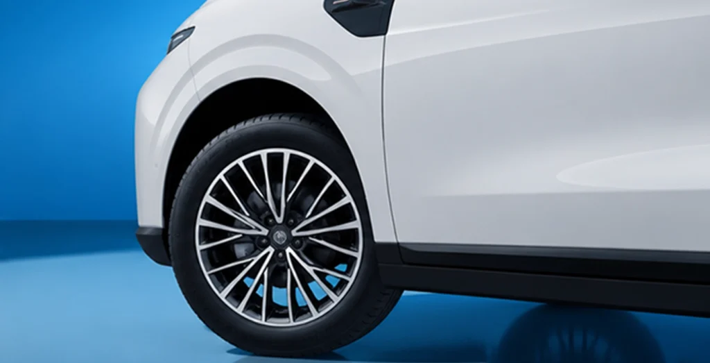 Detalle rueda Leapmotor B10 BEV llanta aluminio gris 56.2 kWh