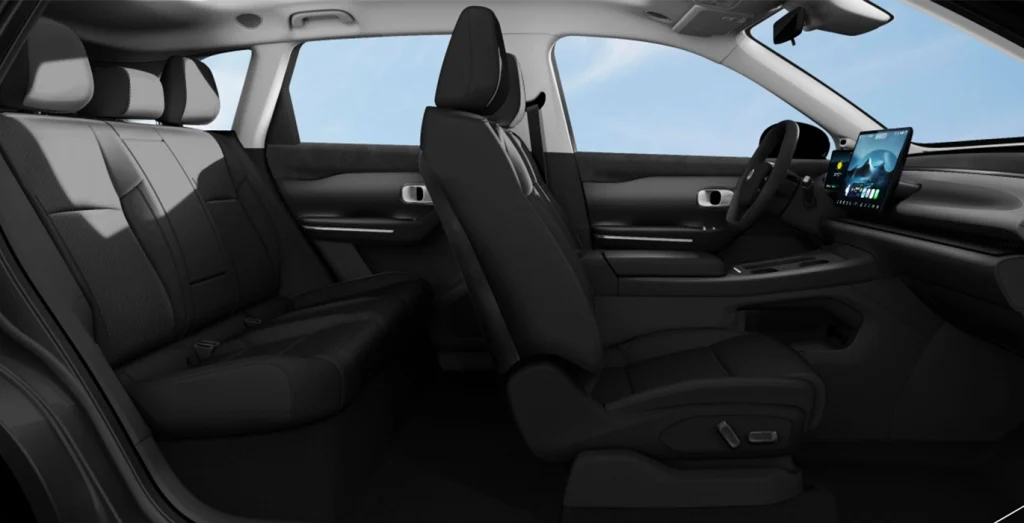 Interior Leapmotor C10 BEV SUV eléctrico asientos tapizados gris