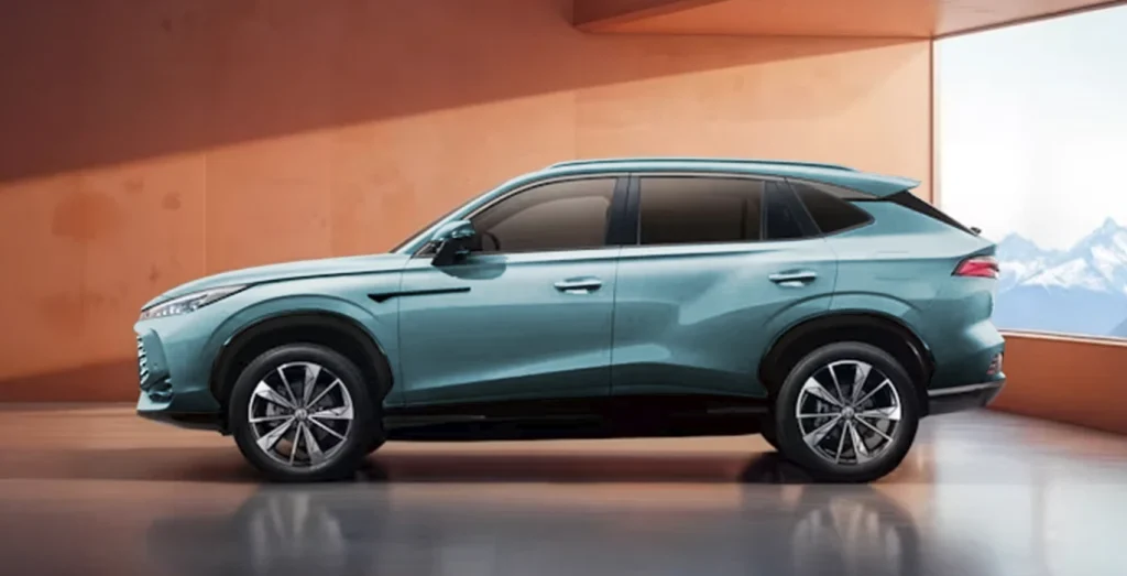 MG-HS-1.5-Hybrid-Comfort-lateral-verde.webp