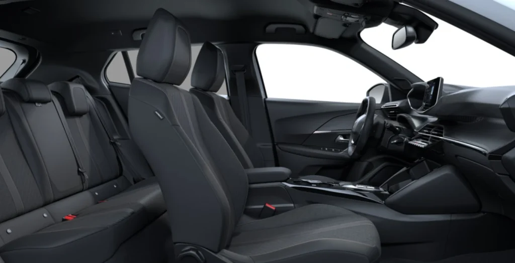 PEUGEOT-2008-ALLURE-HYBRID-110-EDCS6-AUTOMATICO-interior-trasera.webp