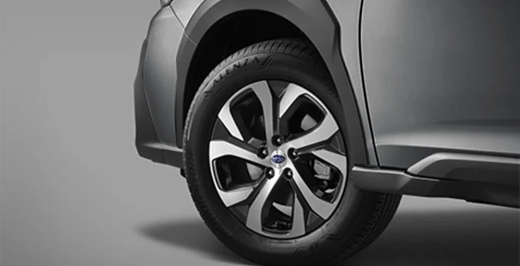 Subaru-Outback-2.5-Touring-Lineatronic-rueda-gris.webp