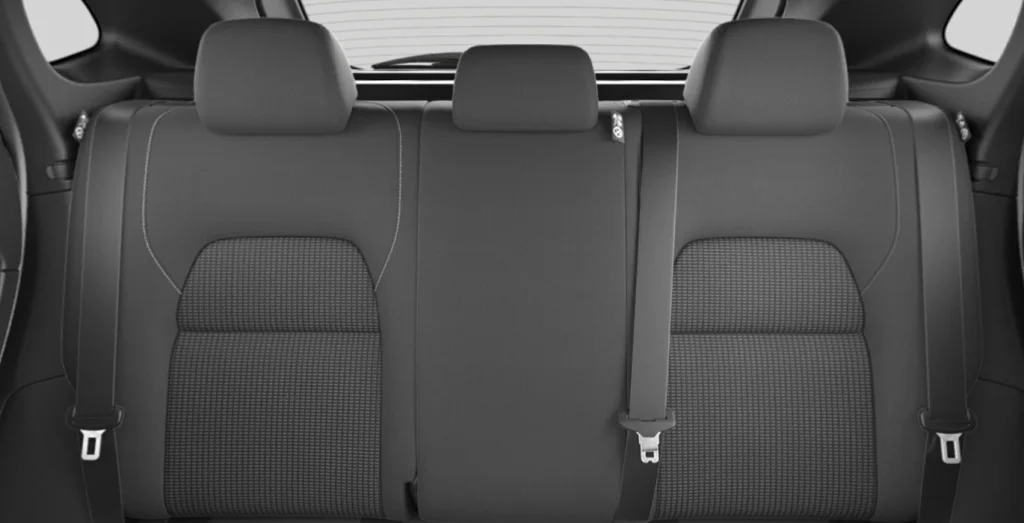 Nissan-Qashqai-DIG-T-116kW-158CV-MHEV-Acenta-restyling-interior-trasera.webp