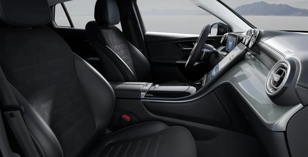 Mercedes-Benz-GLC-Coupe-300-de-4MATIC-gris-interior-delantera-II